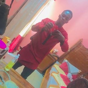 Meet your Posher, Babacar